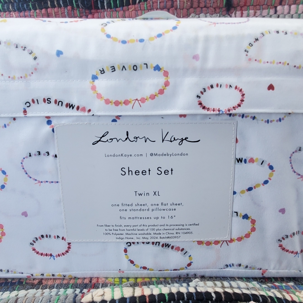 London Kaye Taylor Swift Friendship Bracelet Sheet Set